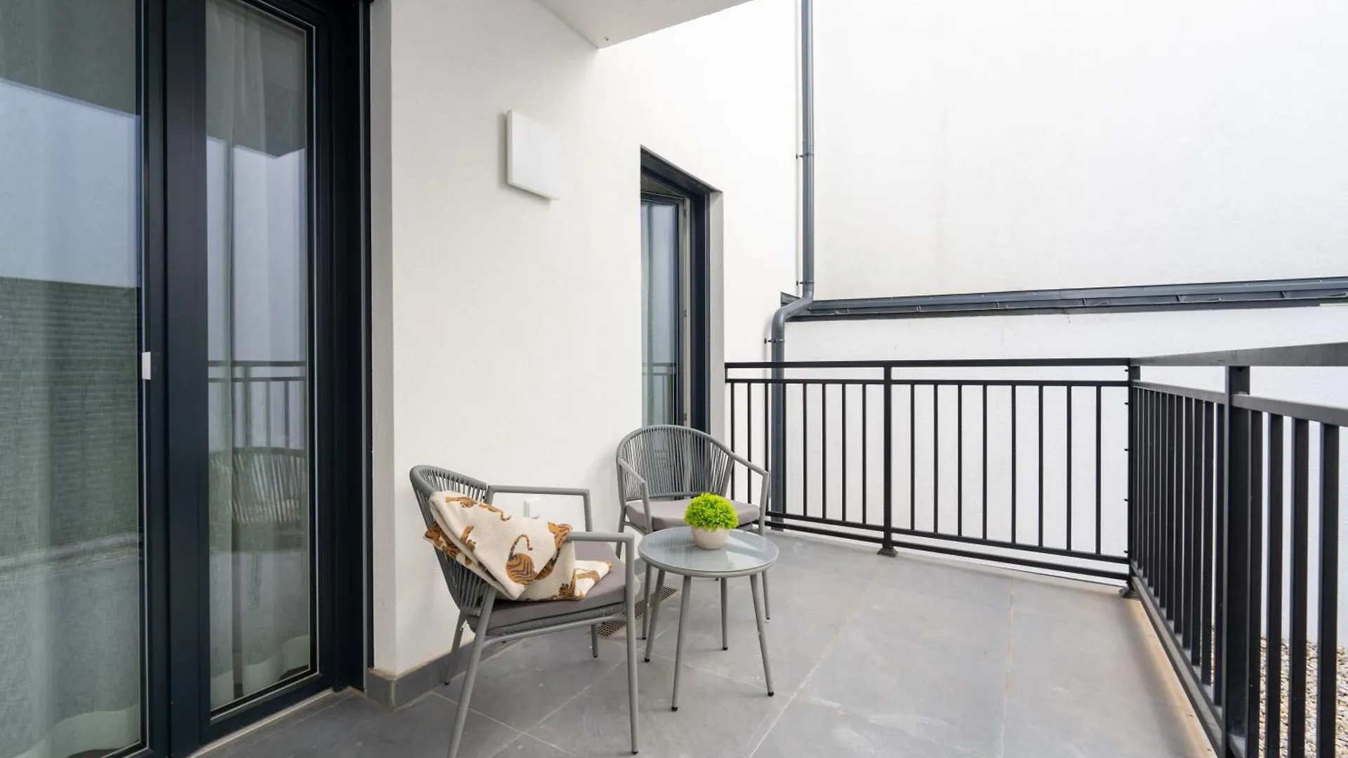 Sky Balcony Nook By Hm Apartment Vienna